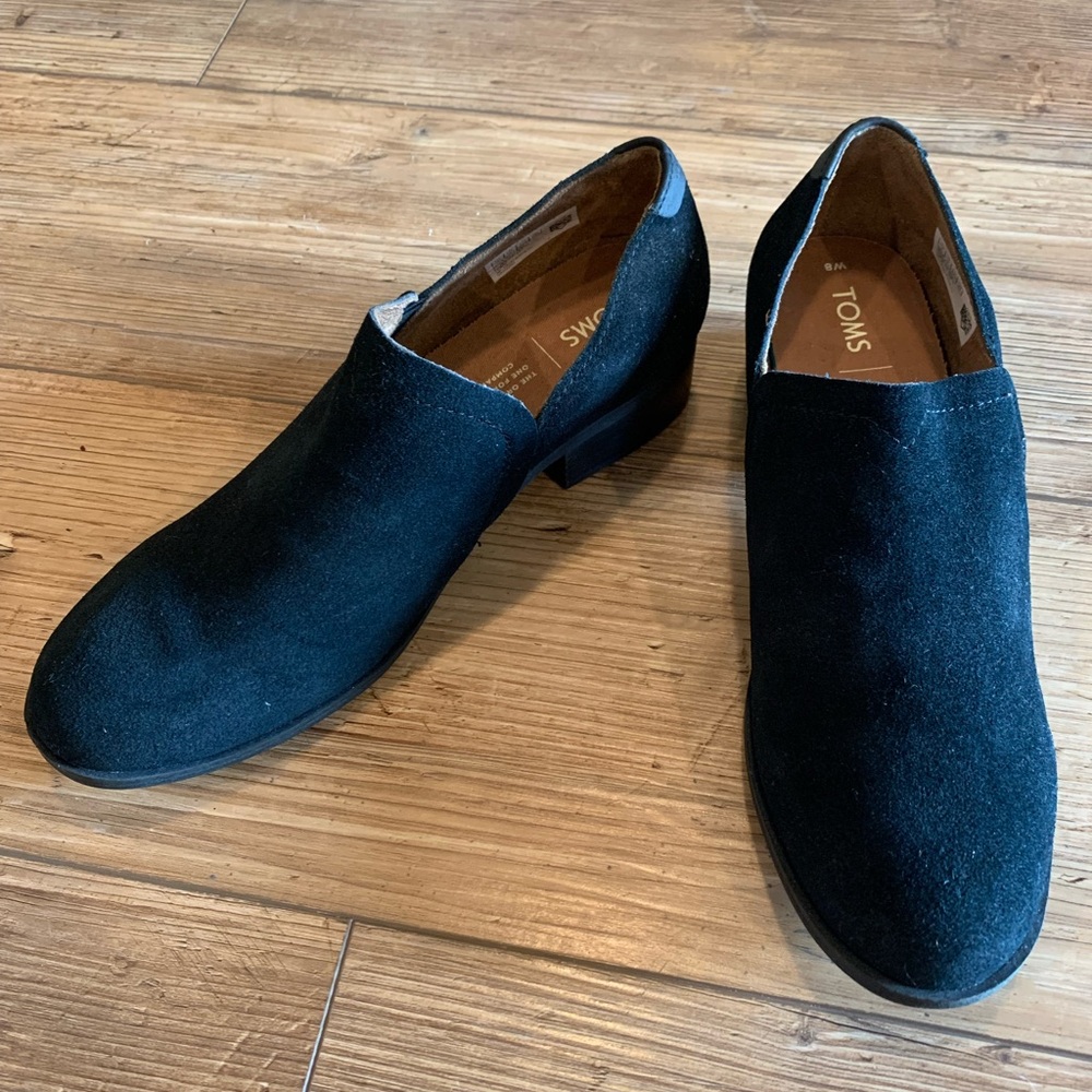 Toms Booties Suede Shaye Black Ankle Booties with Low Heel, size 8, NWT